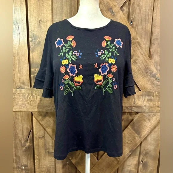 EUC Amaryllis Black Ruffle Sleeve Floral Embroidered Top Sz L - Picture 13 of 16